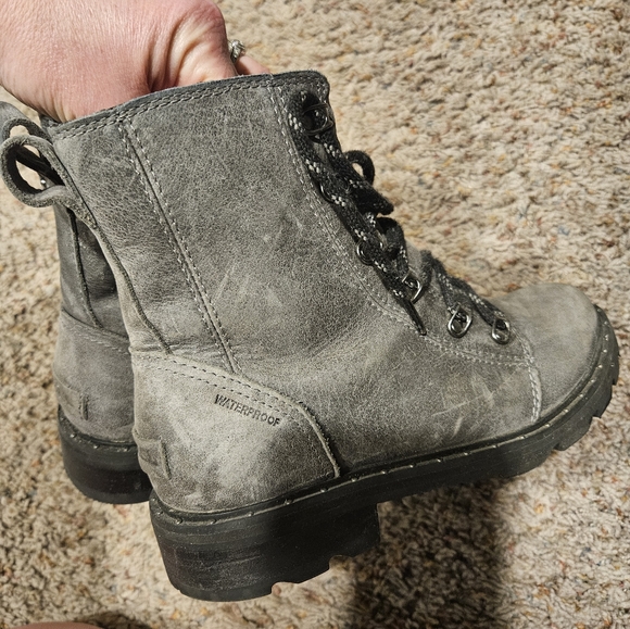 Sorel Lennox Lace Boots - Picture 2 of 5